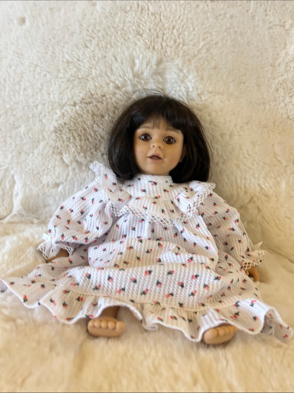 My twinn cuddly sister doll. 14 inches with outfits